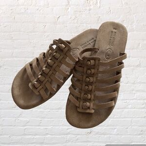 🆕 Greek taupe suede knot detail strappy flat sandals